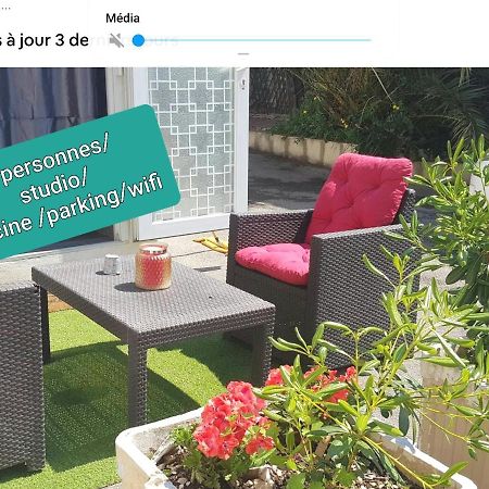 Gite Du Stade Le Studio Cour Parking Et Piscine Partagee Marsiglia Esterno foto